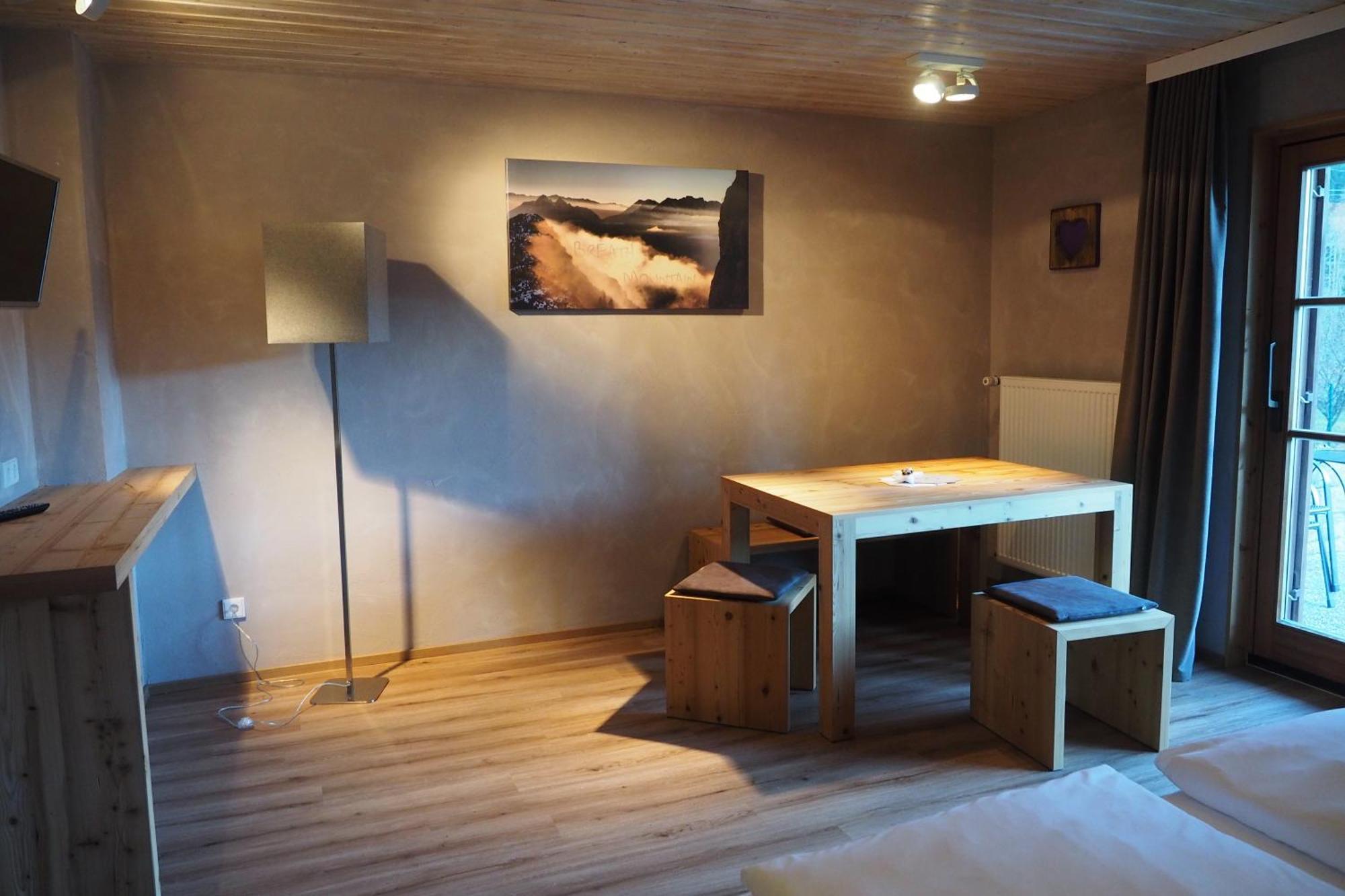Gaestehaus Edlhuber Mittenwald Habitación foto