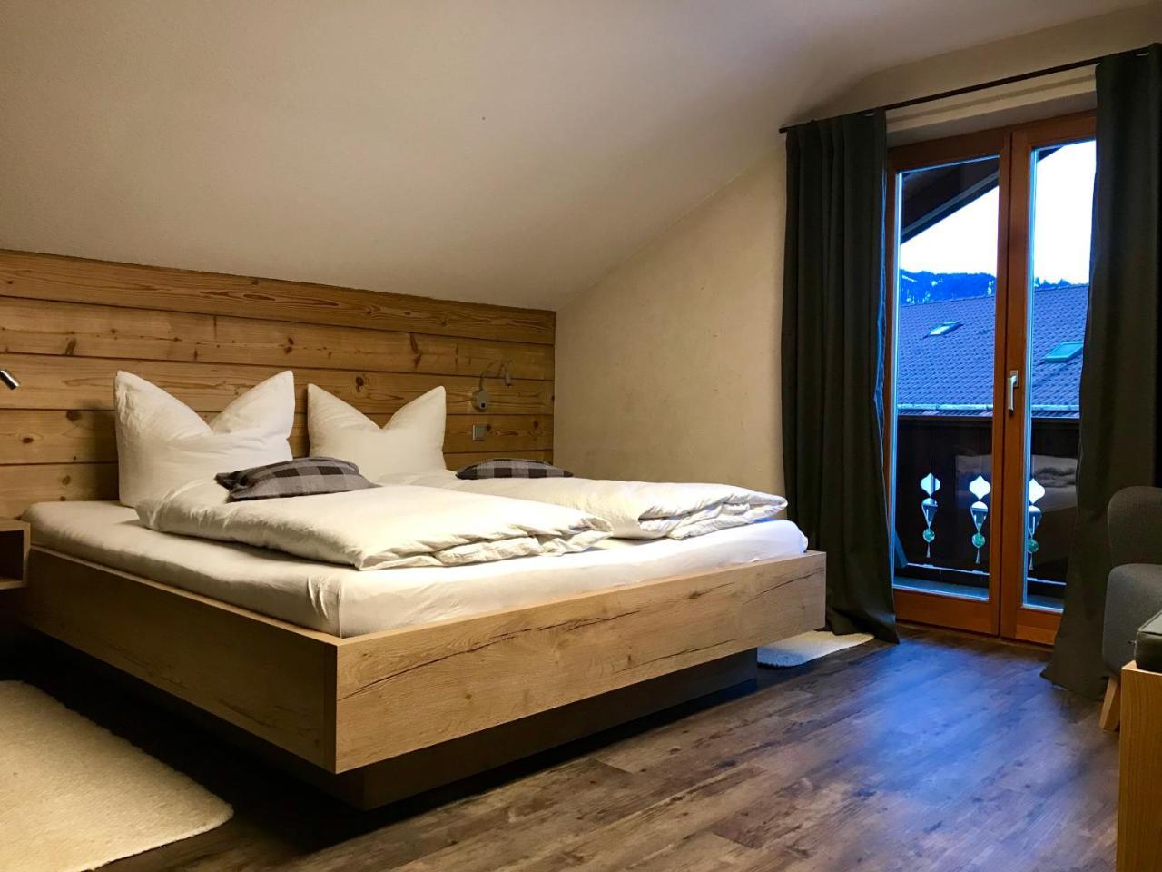 Gaestehaus Edlhuber Mittenwald Exterior foto
